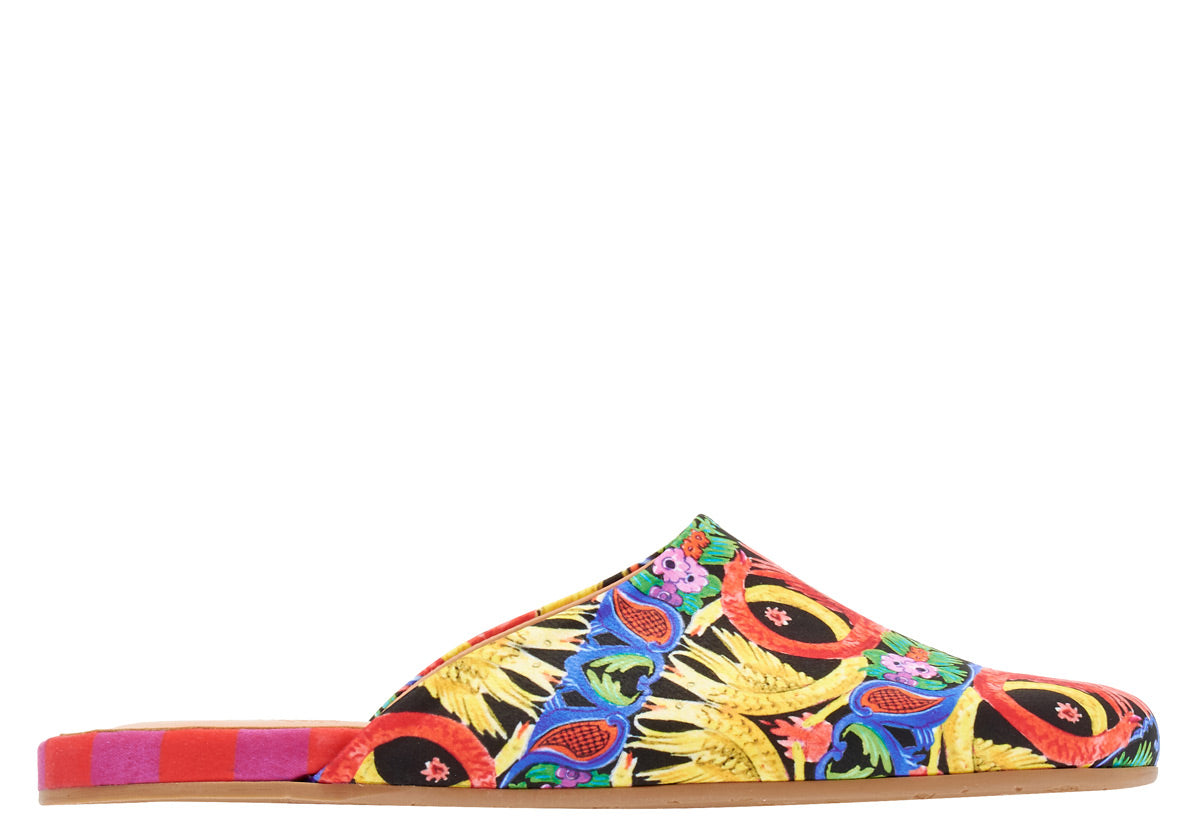 The Benaki Slipper Girlanda